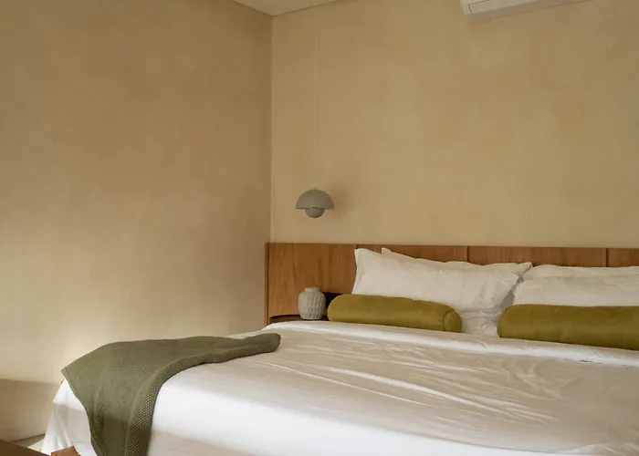 Calista Satu Tasteful 1 Bedroom Tucked In Peaceful Hills Of *